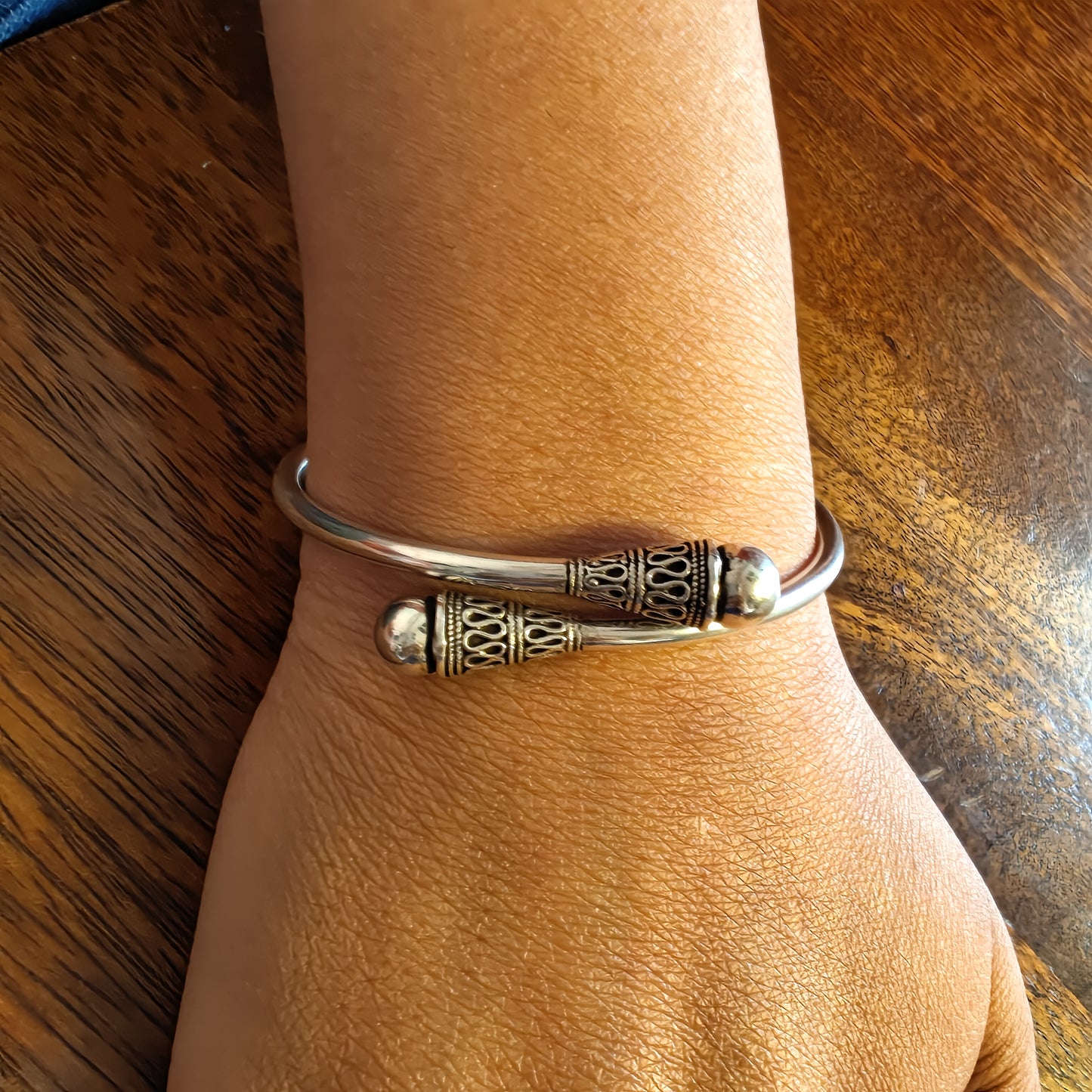 Dainty Light Weight Openable Kada