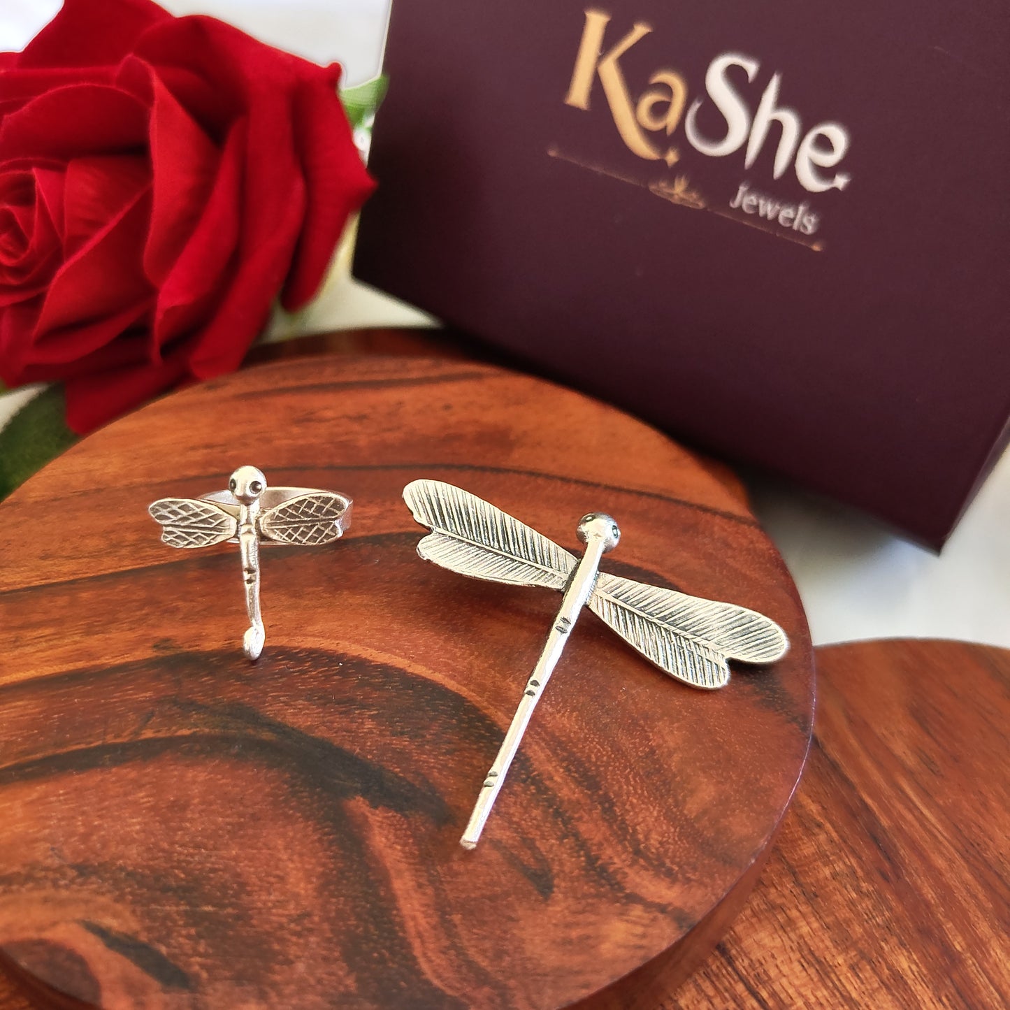 Statement Dragonfly Pendant Flower With Texture