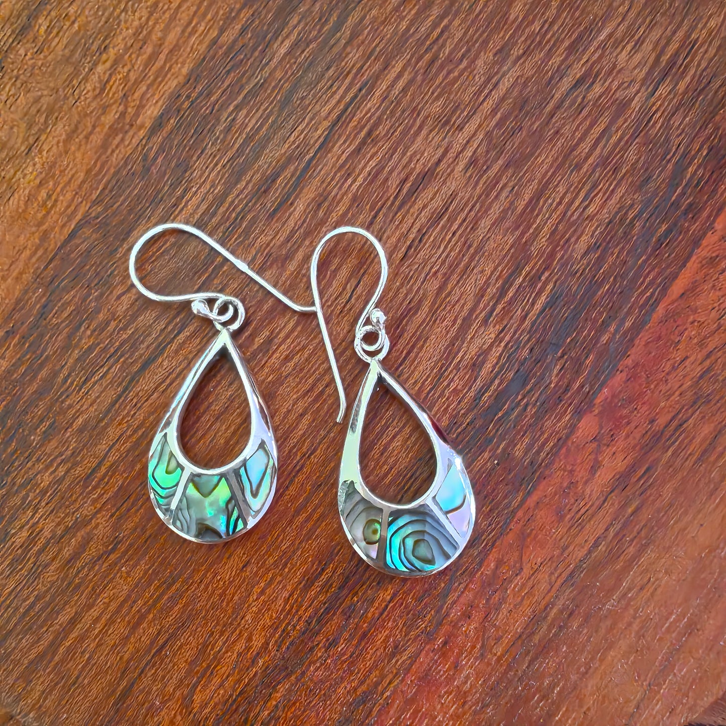 Mother Of Pearl Green Color Changing Abalone Pear Dangler