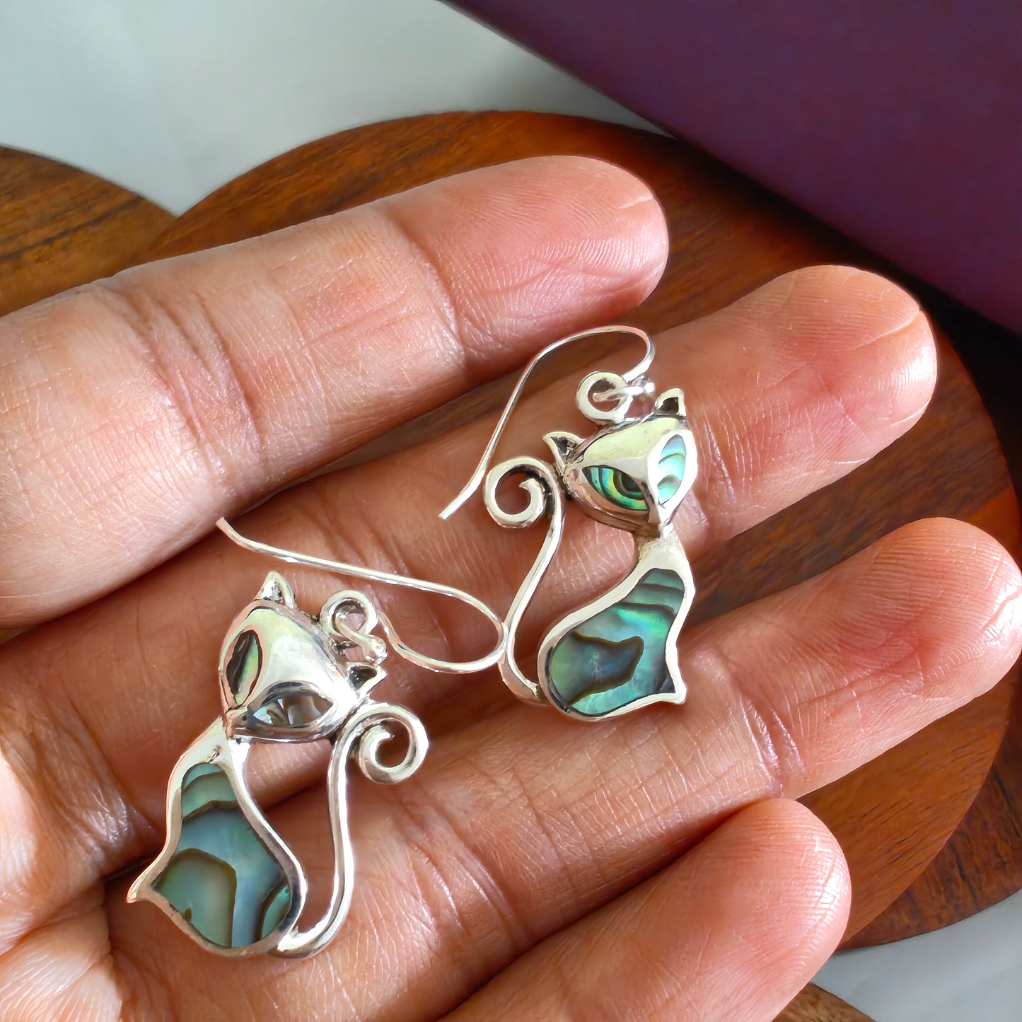 Cat Abalone Color Changing Hooks