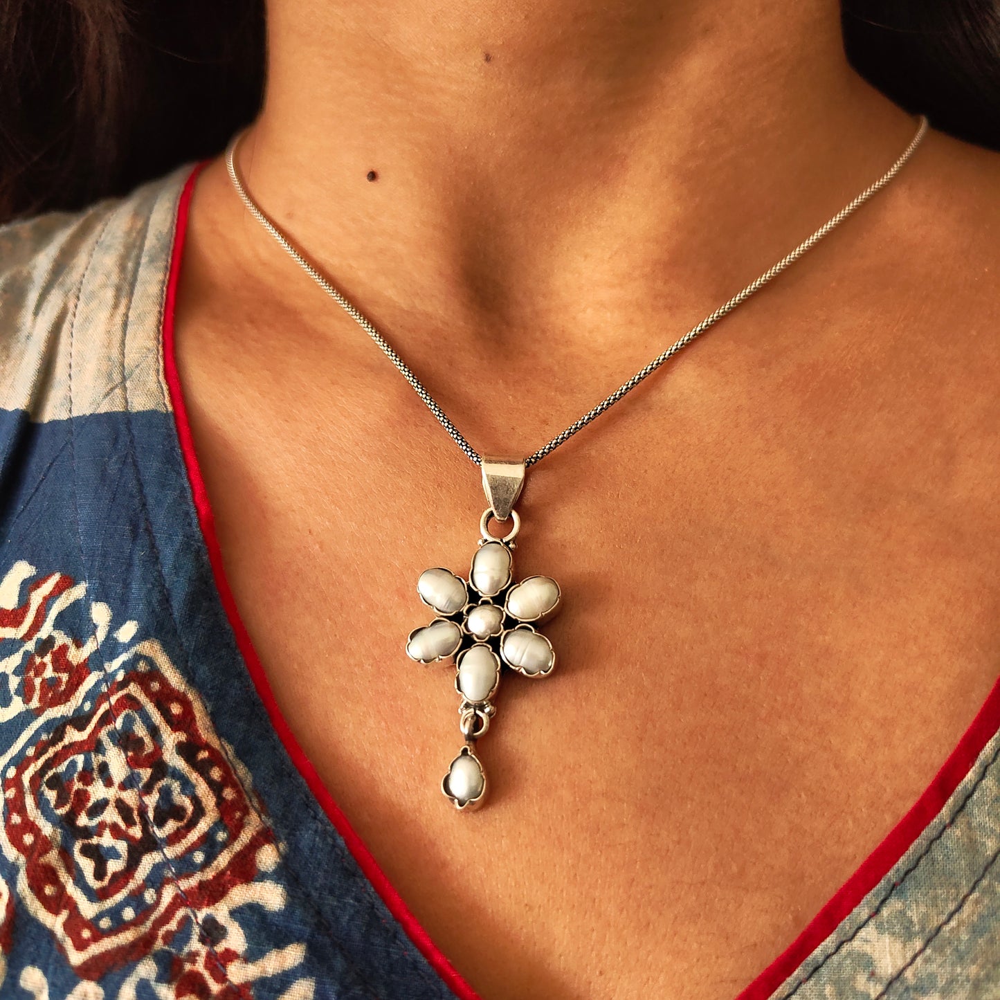 Classic Silver Cut Pearl Floral Pendant With Drop