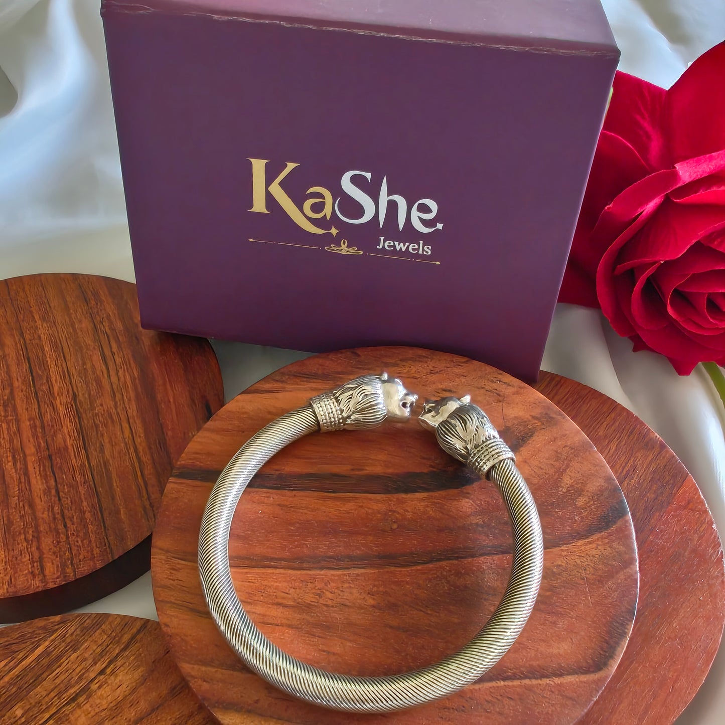 Silver Intricate Textured Lion Kada Bangle
