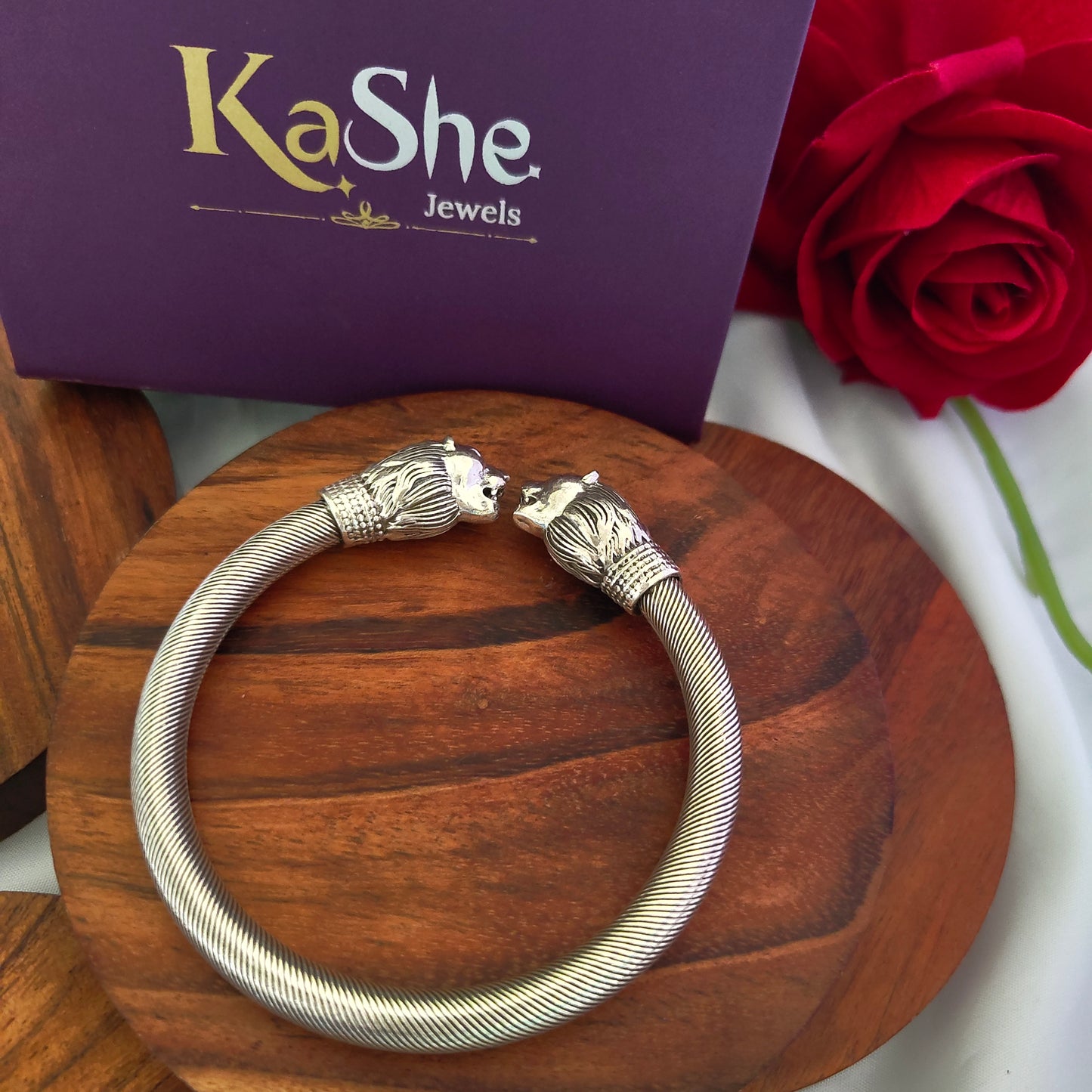Silver Intricate Textured Lion Kada Bangle