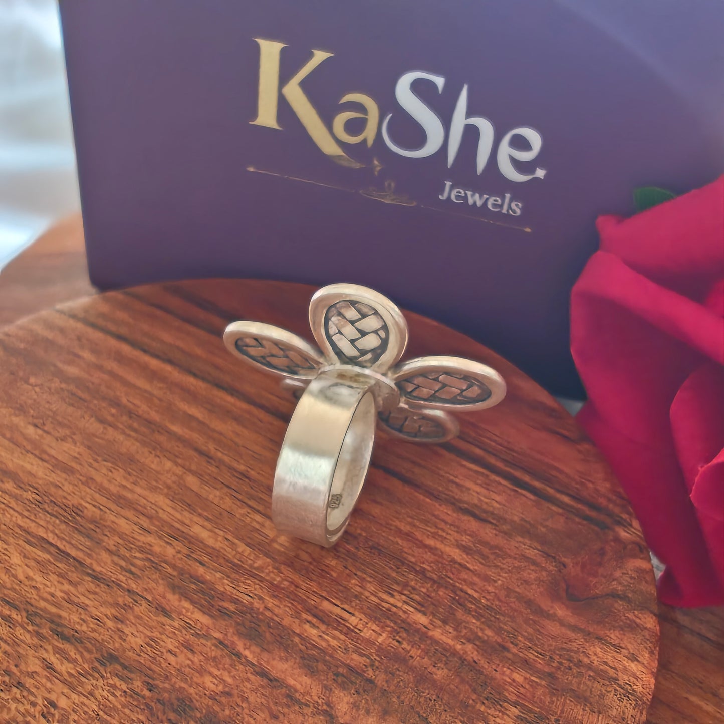 Statement 3D Designer Floral Braided Leaves Cocktail Ring
