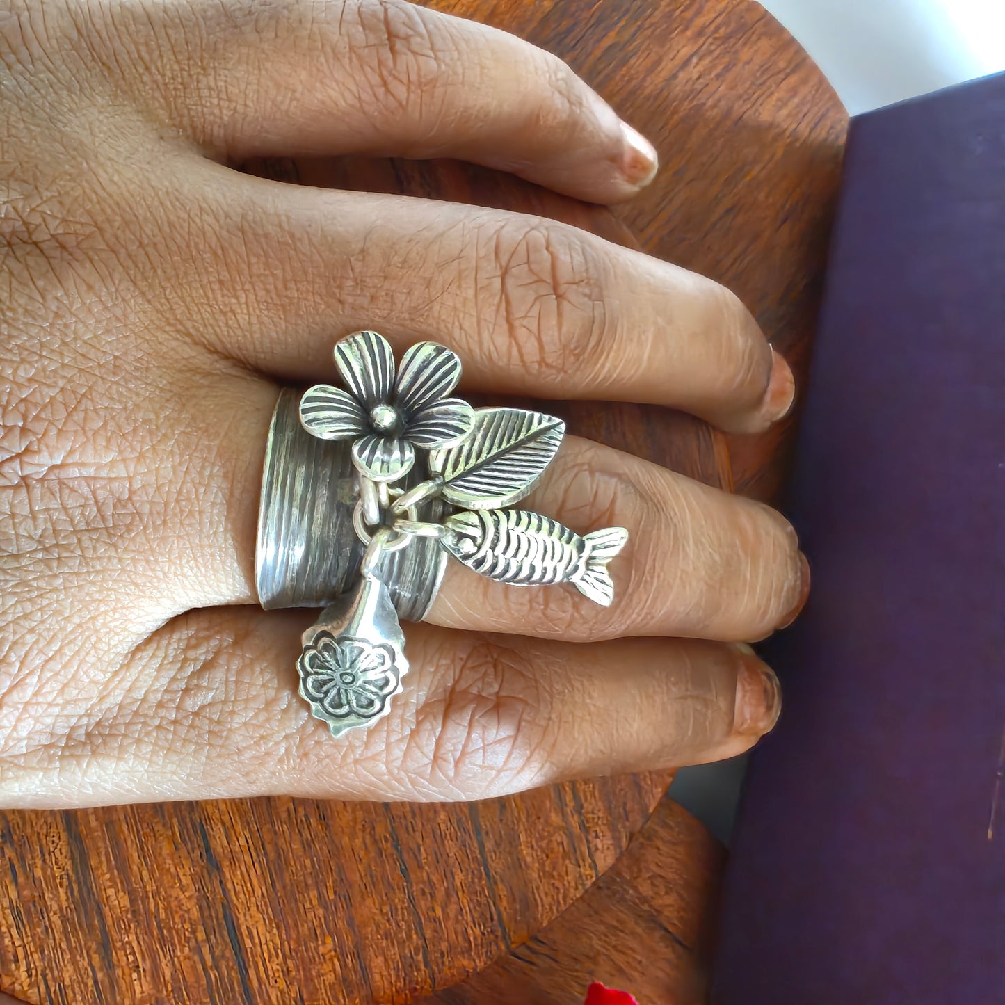 Statement Boho Textured Ring With Charms (x)