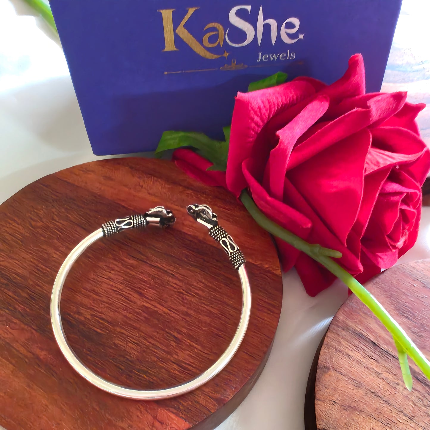 Dainty Rose Light Weight Openable Flexi Kada