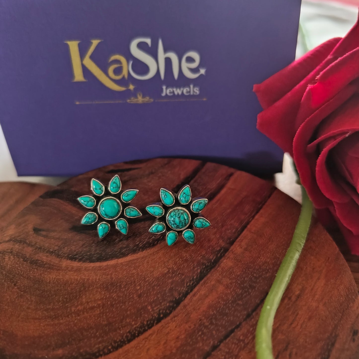 Elegant Flower Turquoise Stud With Screw And Post