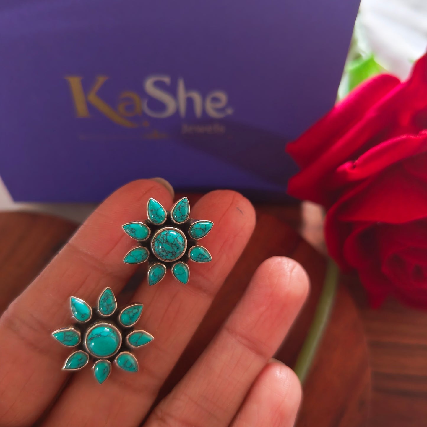 Elegant Flower Turquoise Stud With Screw And Post