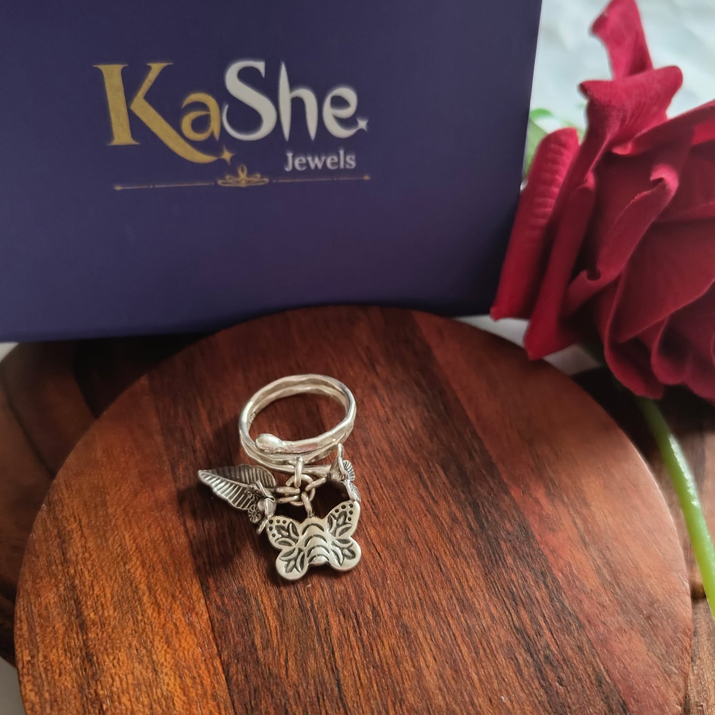 Spiral Boho Textured Ring With Butterfly Flowers Leaf Charms