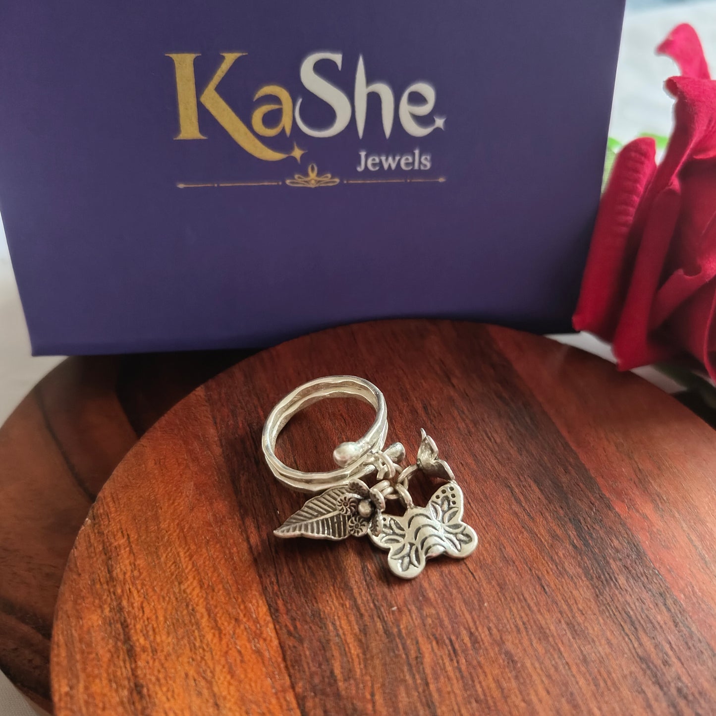 Spiral Boho Textured Ring With Butterfly Flowers Leaf Charms