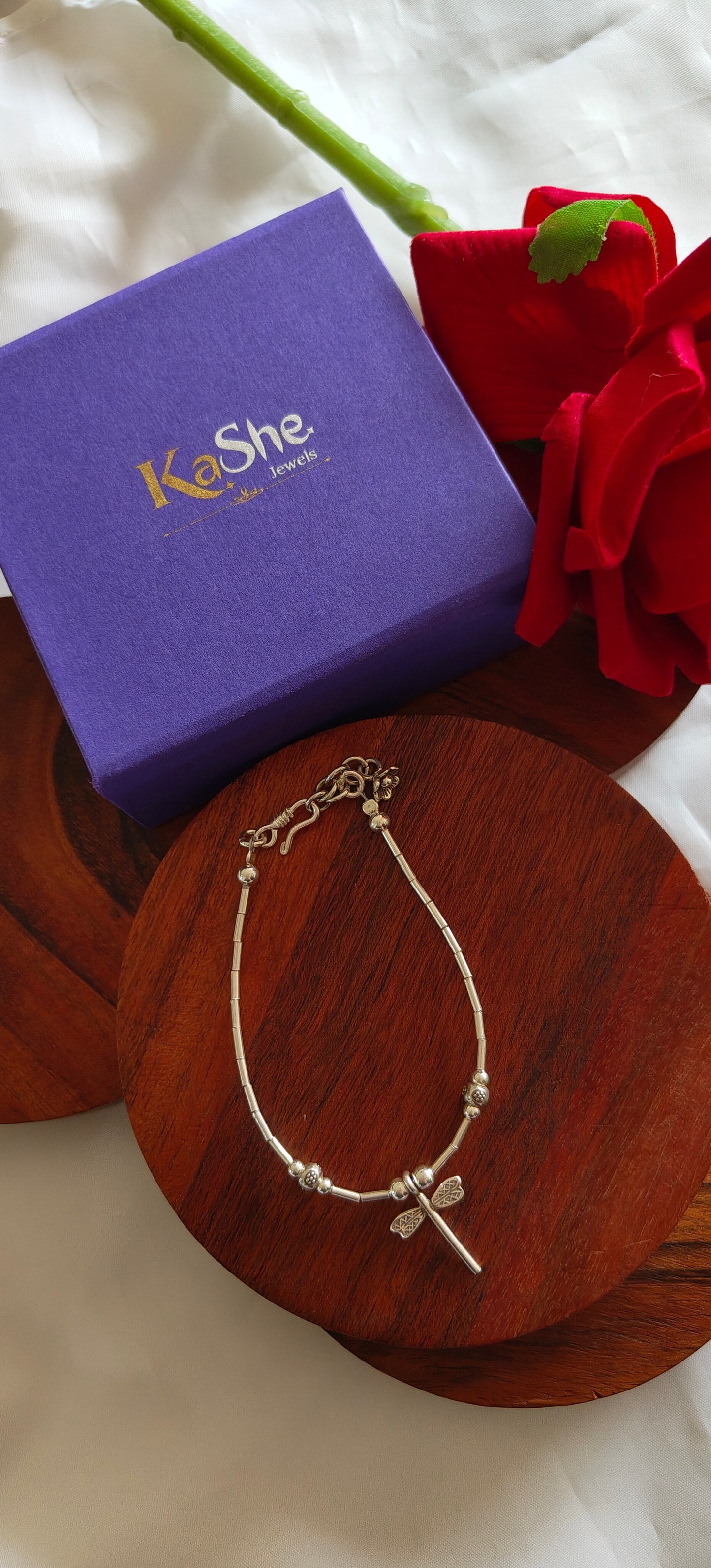 Exquisite Loose Bracelet With Dragonfly Charms (ii)