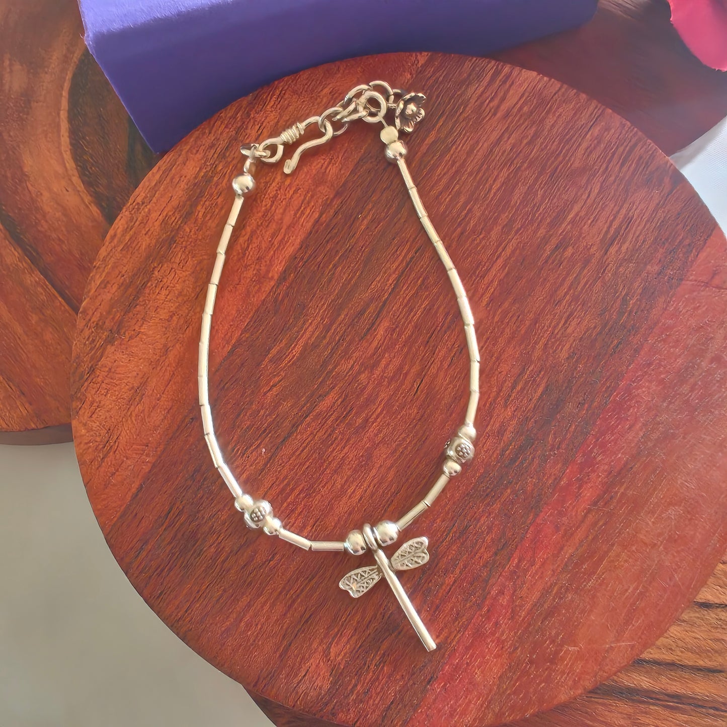Exquisite Loose Bracelet With Dragonfly Charms (ii)