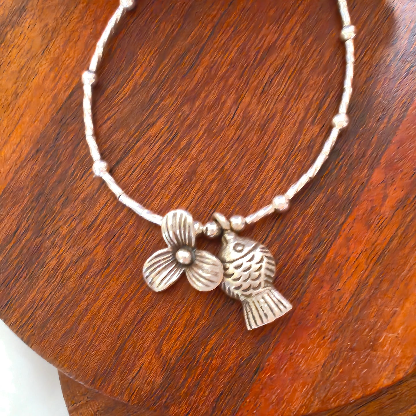 Exquisite Loose Bracelet With Flower and Fish Charms