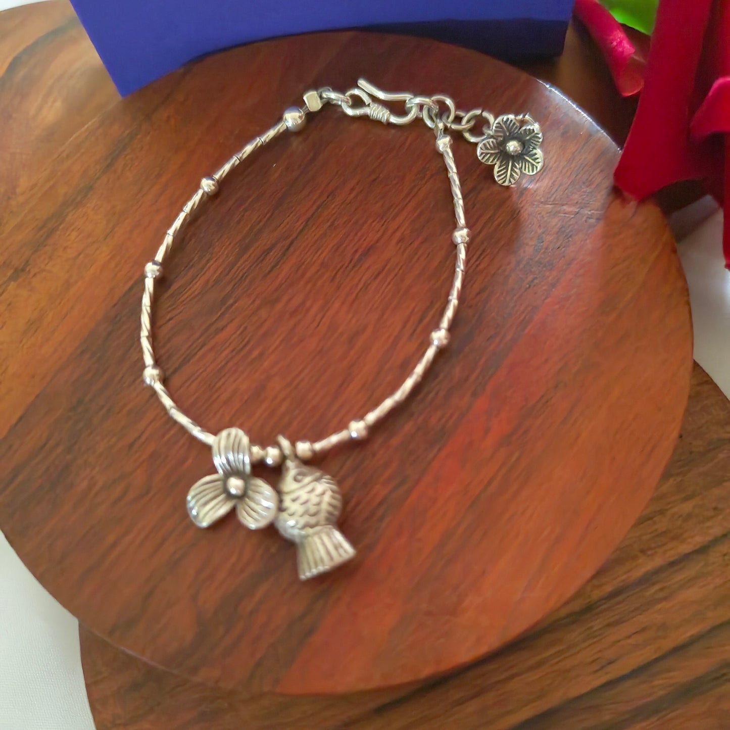 Exquisite Loose Bracelet With Flower and Fish Charms