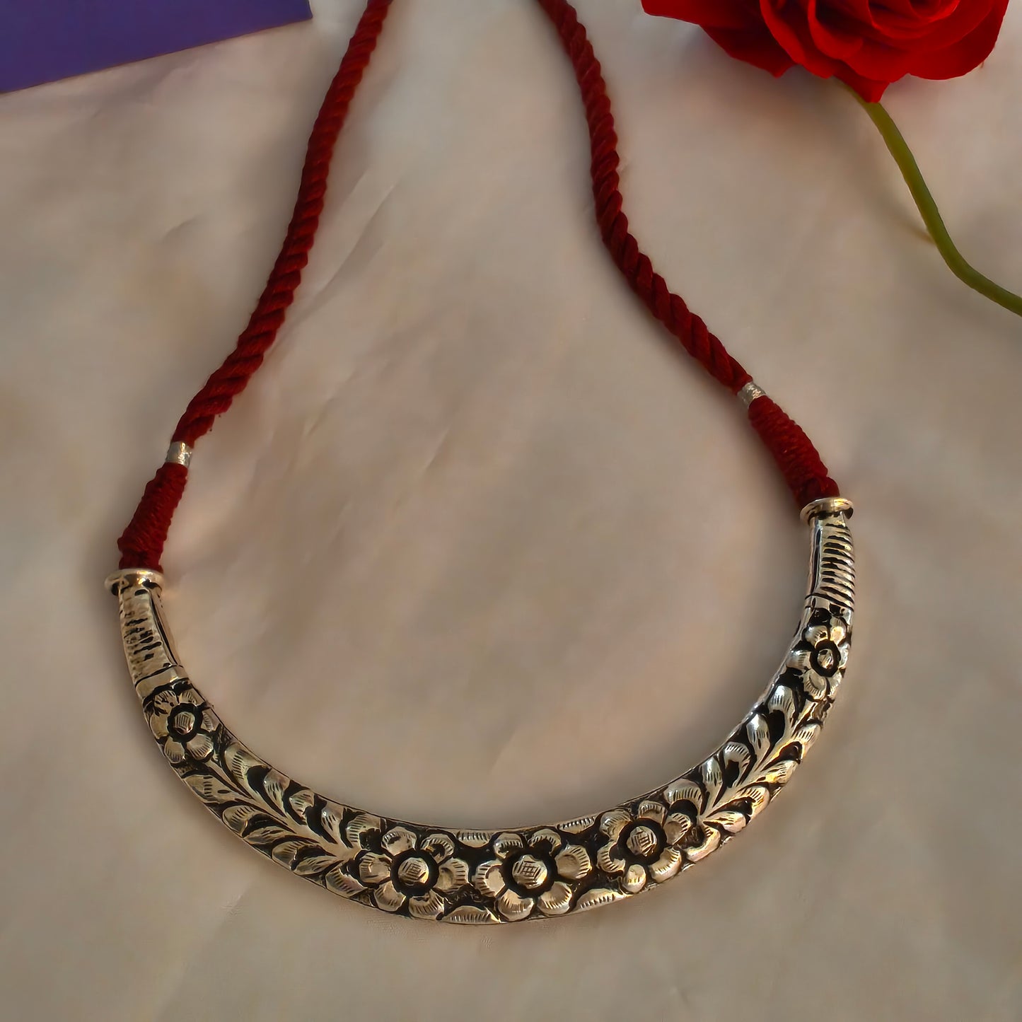 Versatile Choker Necklace Hasli with Handcrafted Chitai Intrcate Flower With Marron Thread Pipe Dori ( Double sided)