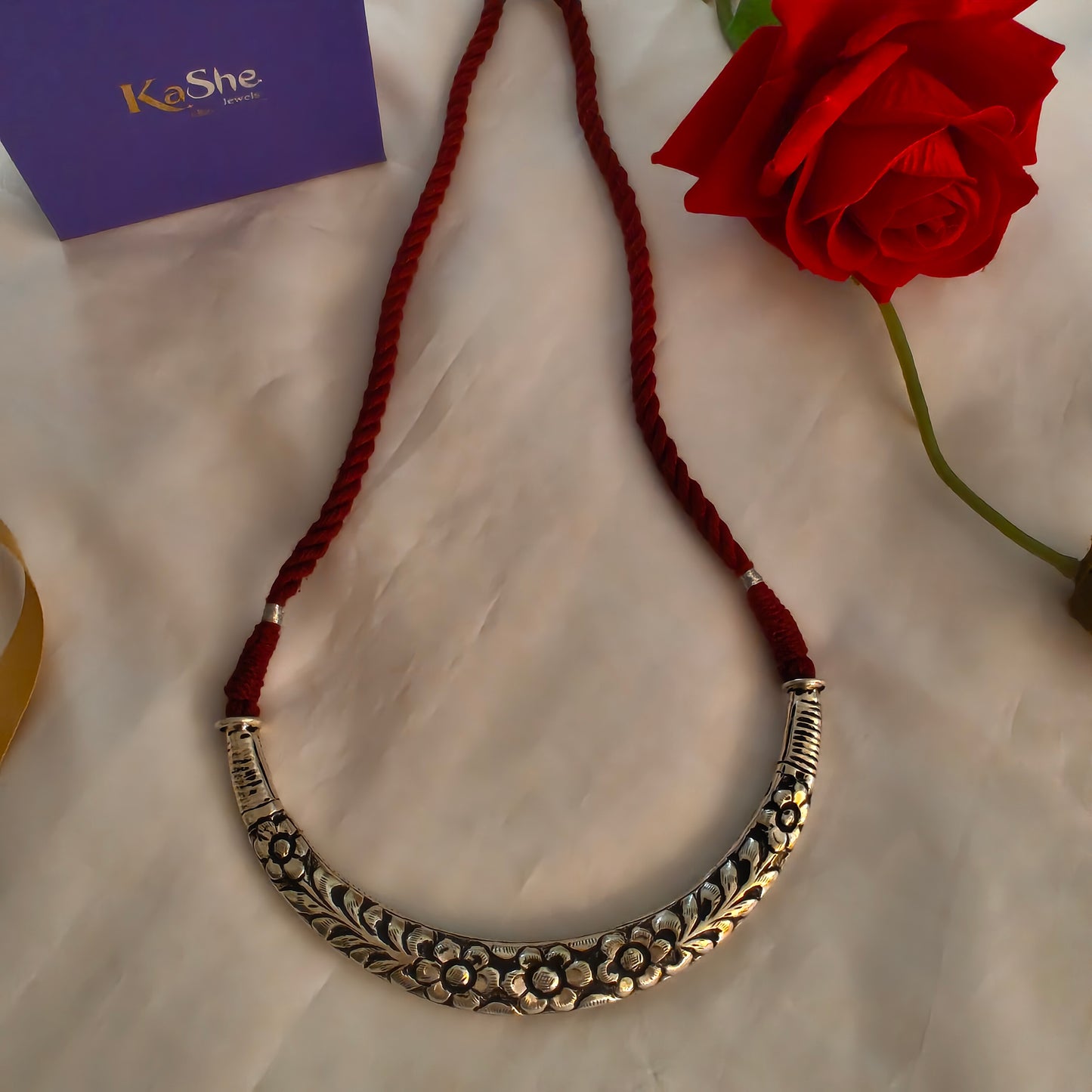 Versatile Choker Necklace Hasli with Handcrafted Chitai Intrcate Flower With Marron Thread Pipe Dori ( Double sided)