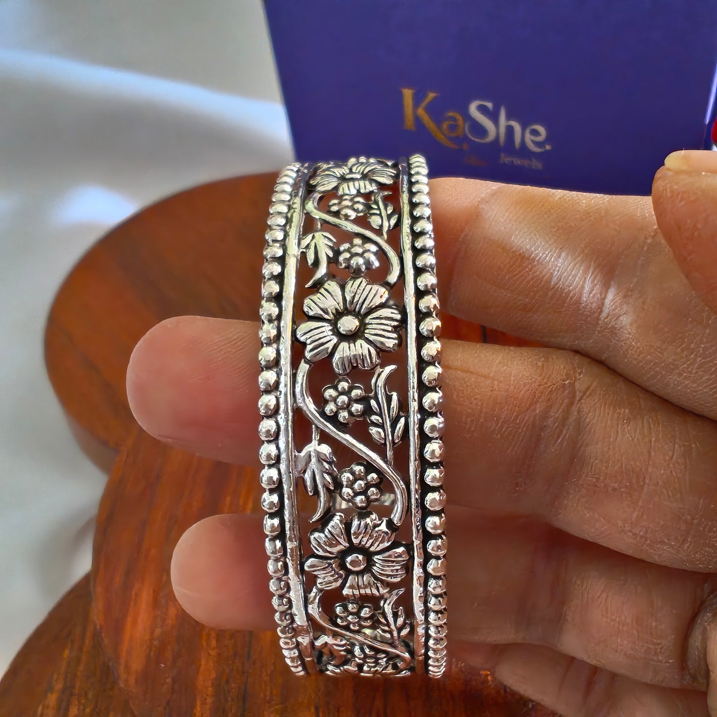 Silver Flower And Leaf Jaali Bangle