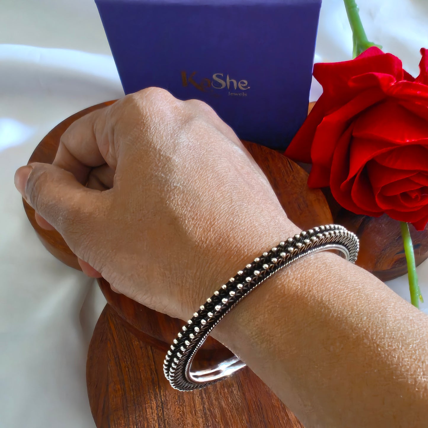 Silver Rajwada Pachaili Rajasthani Bangle (single pc)