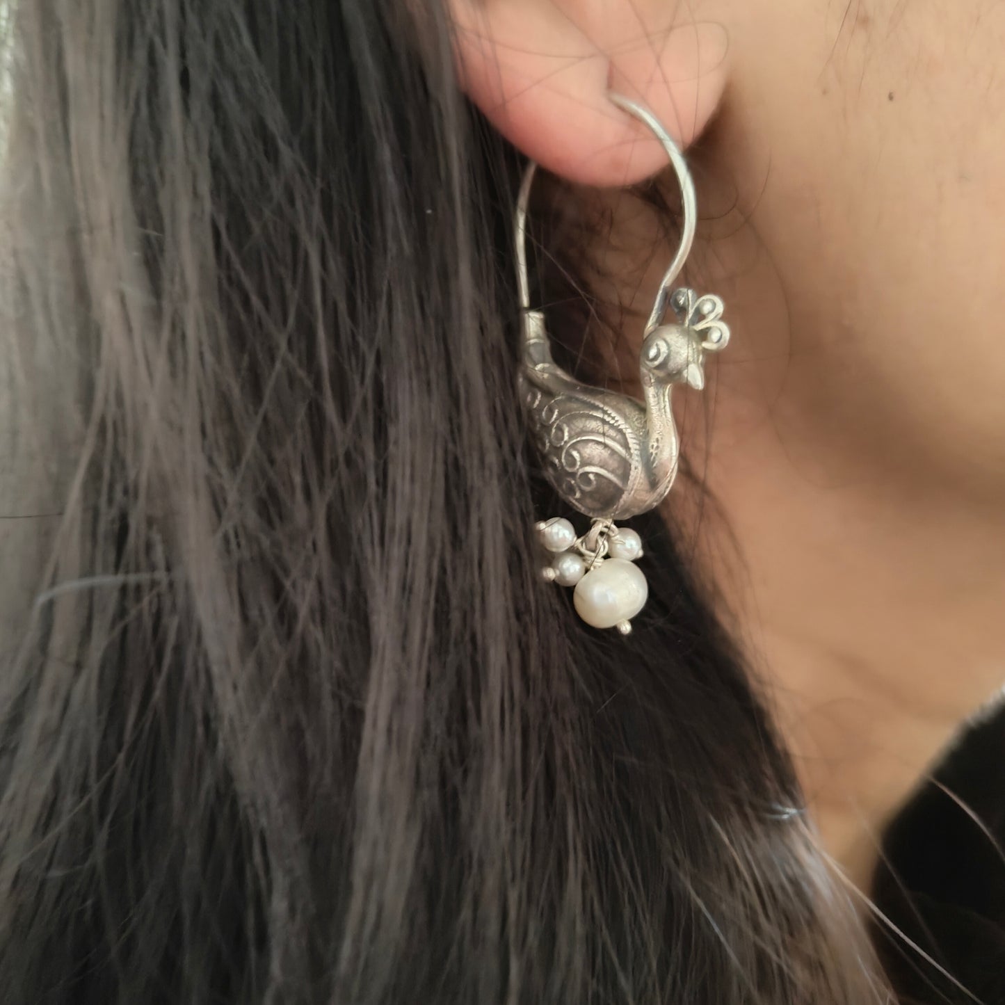 Elegant 3D Bird Pearl Drop Hoops