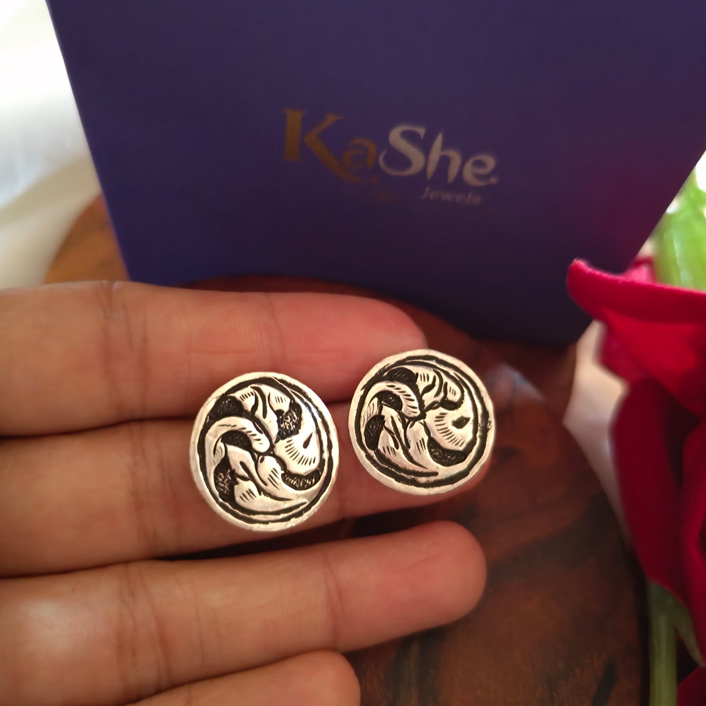 925 Silver Floral And Fona Chitai Circular Shaped Post Stud Earrings