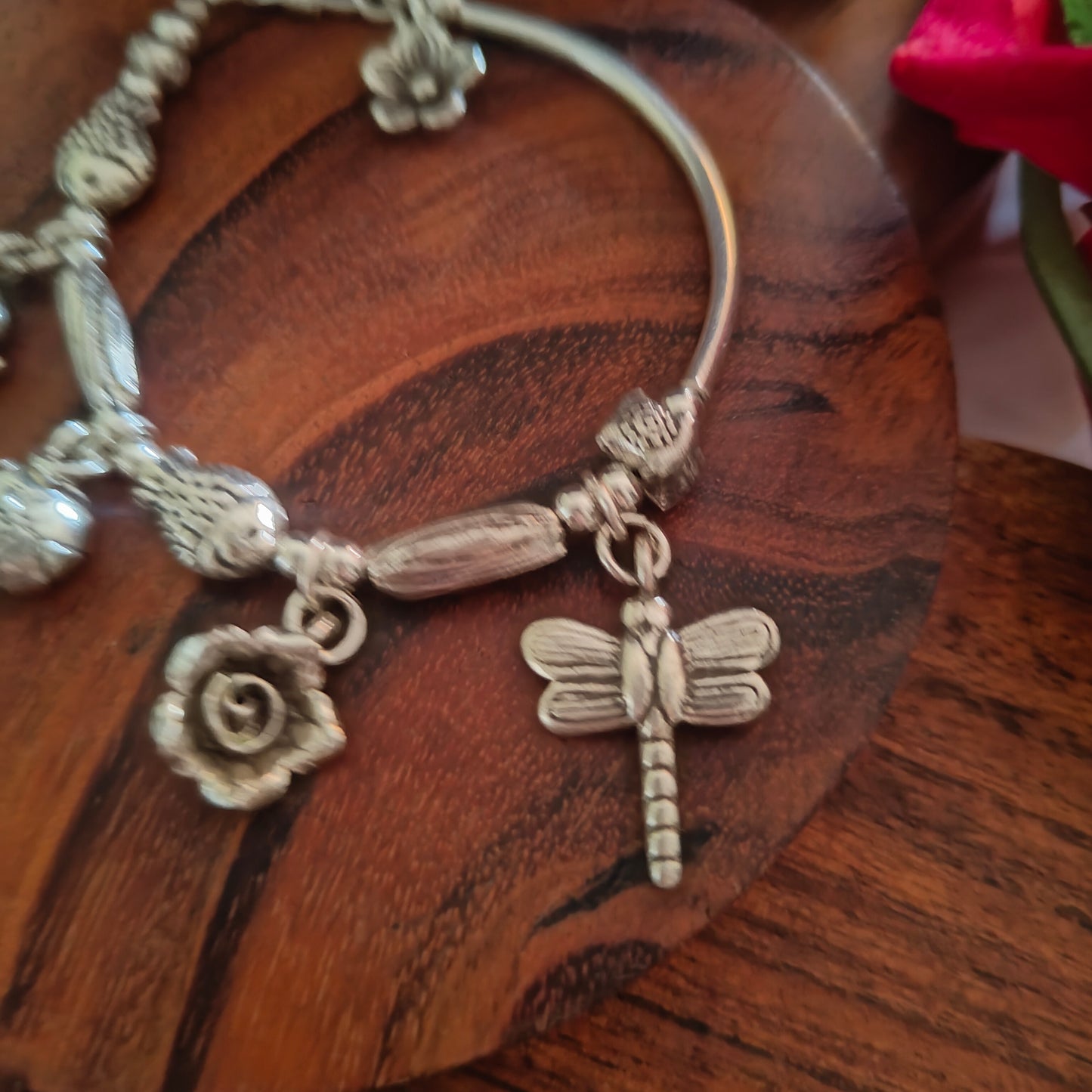 Exquisite Statement Loose Bracelet With Flower Dragonfly Rose Elephant Fish Charms
