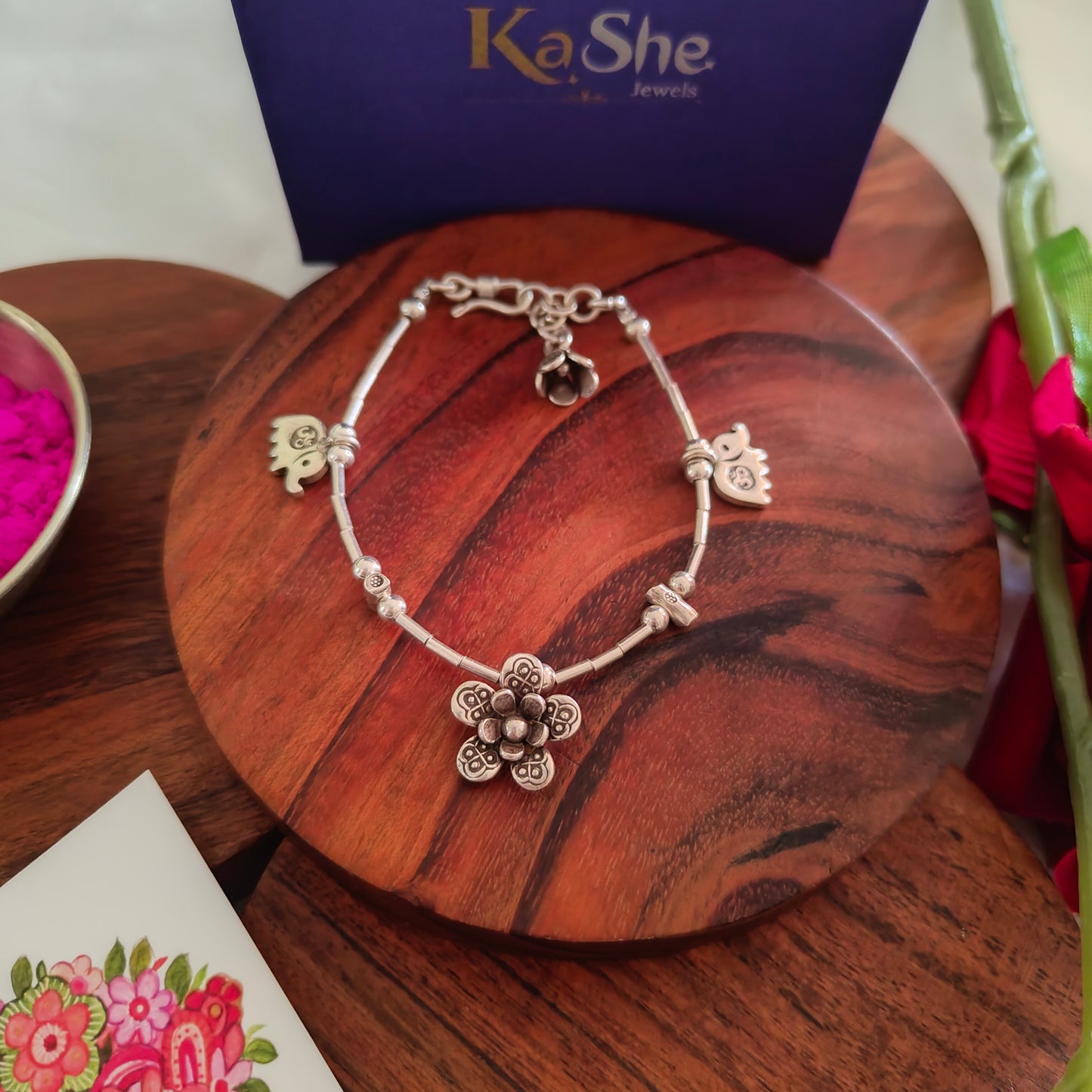 Exquisite Loose Bracelet With Elephant And Flower Charms