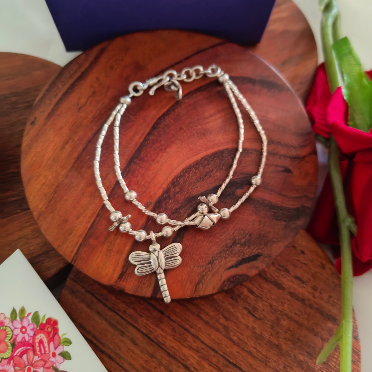 Exquisite Loose Bracelet With Dragonfly Charm (Two-layered)