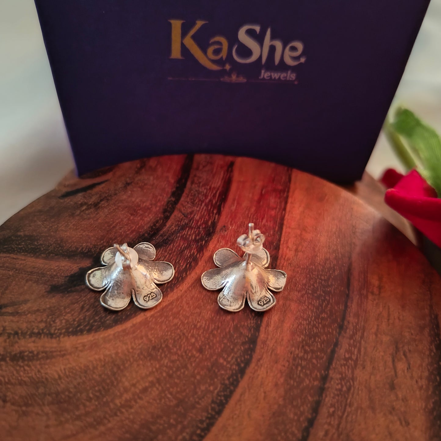 Floral 3D Dainty Textured Earring With Post Stud