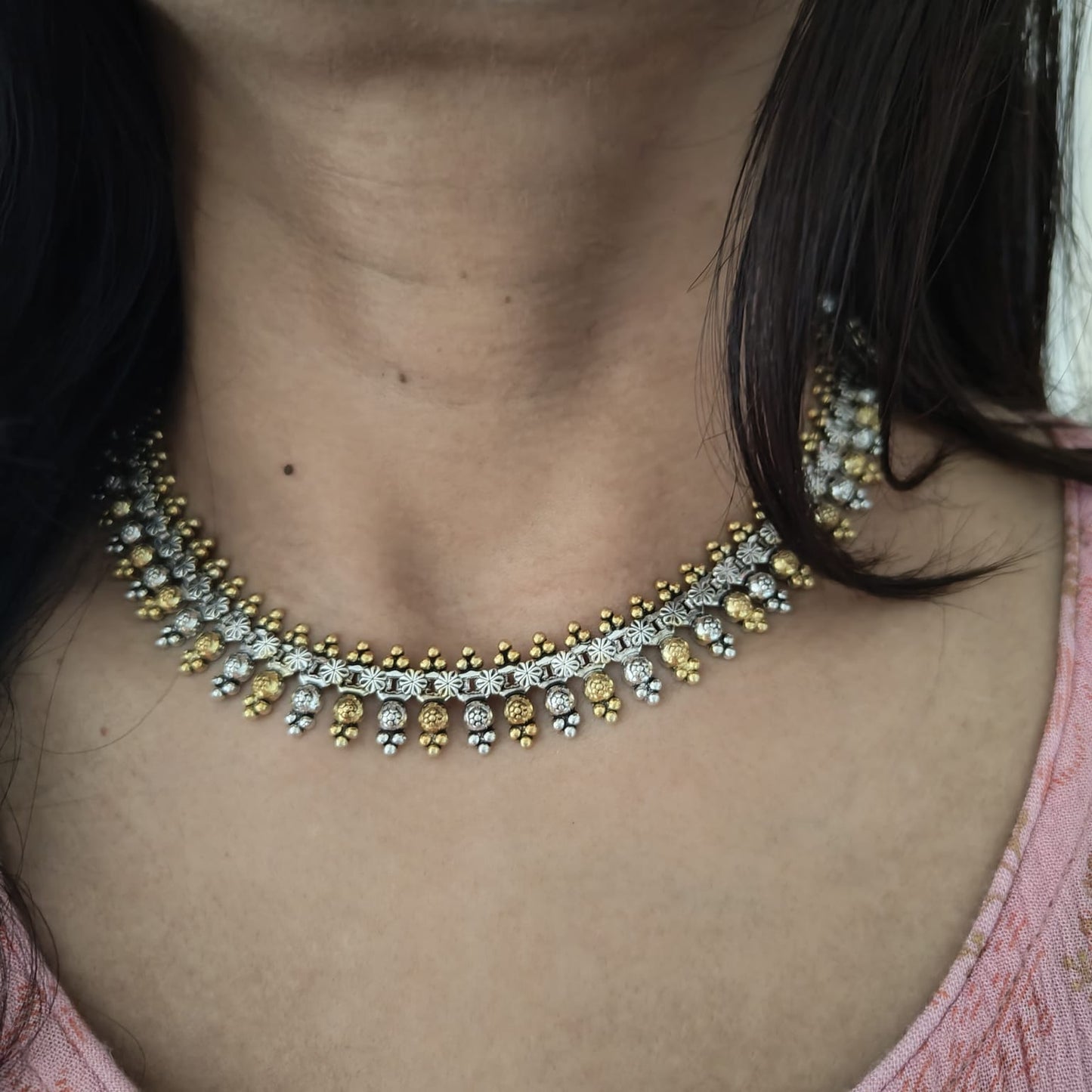 Elegant Silver Gold Polished Necklace Intrcate Details With Maroon Thread Dori