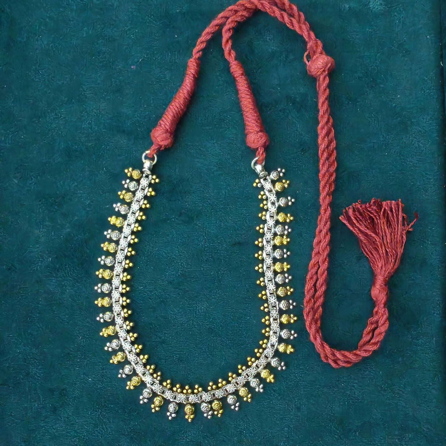 Elegant Silver Gold Polished Necklace Intrcate Details With Maroon Thread Dori