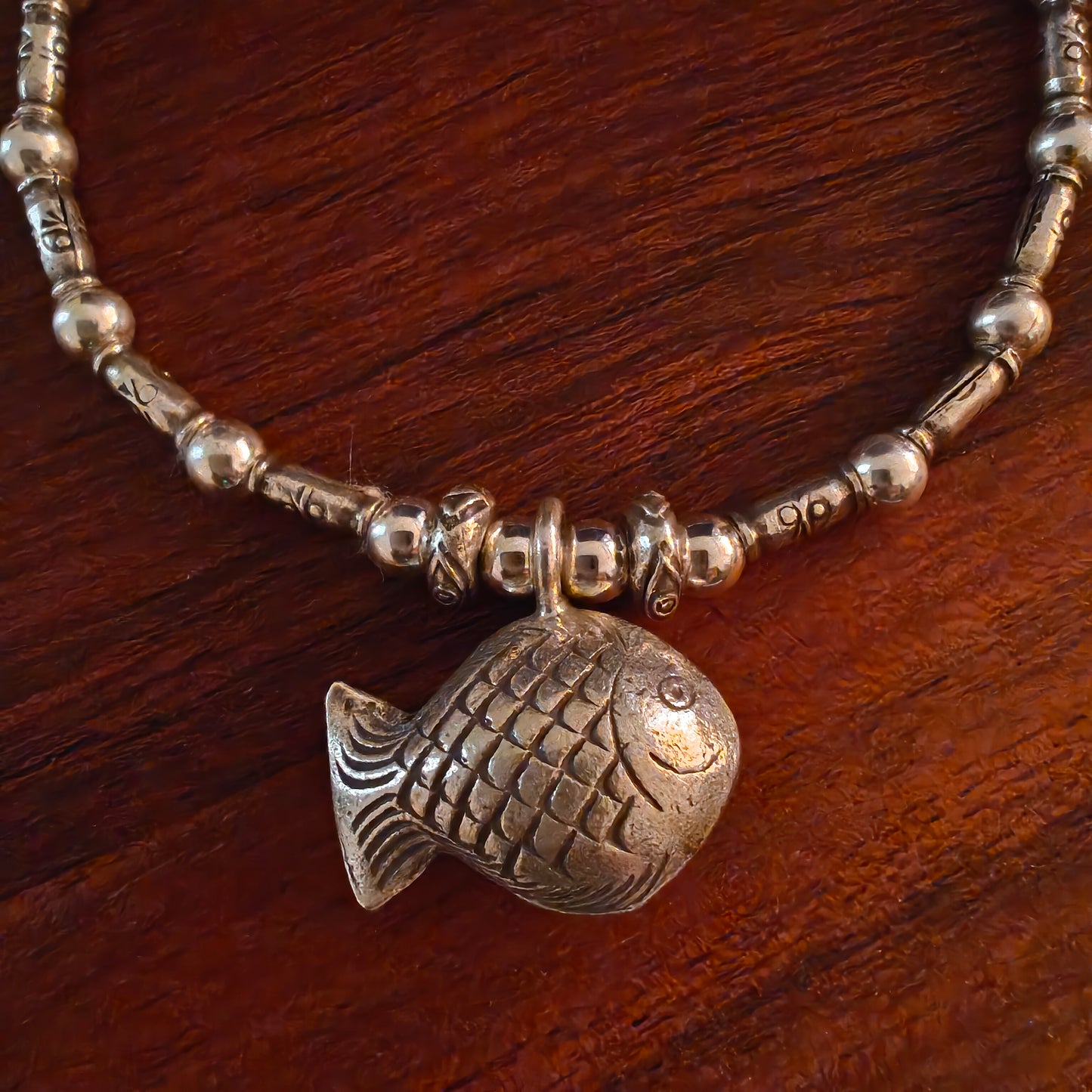 Exquisite Floral Loose Bracelet With Fish Charms