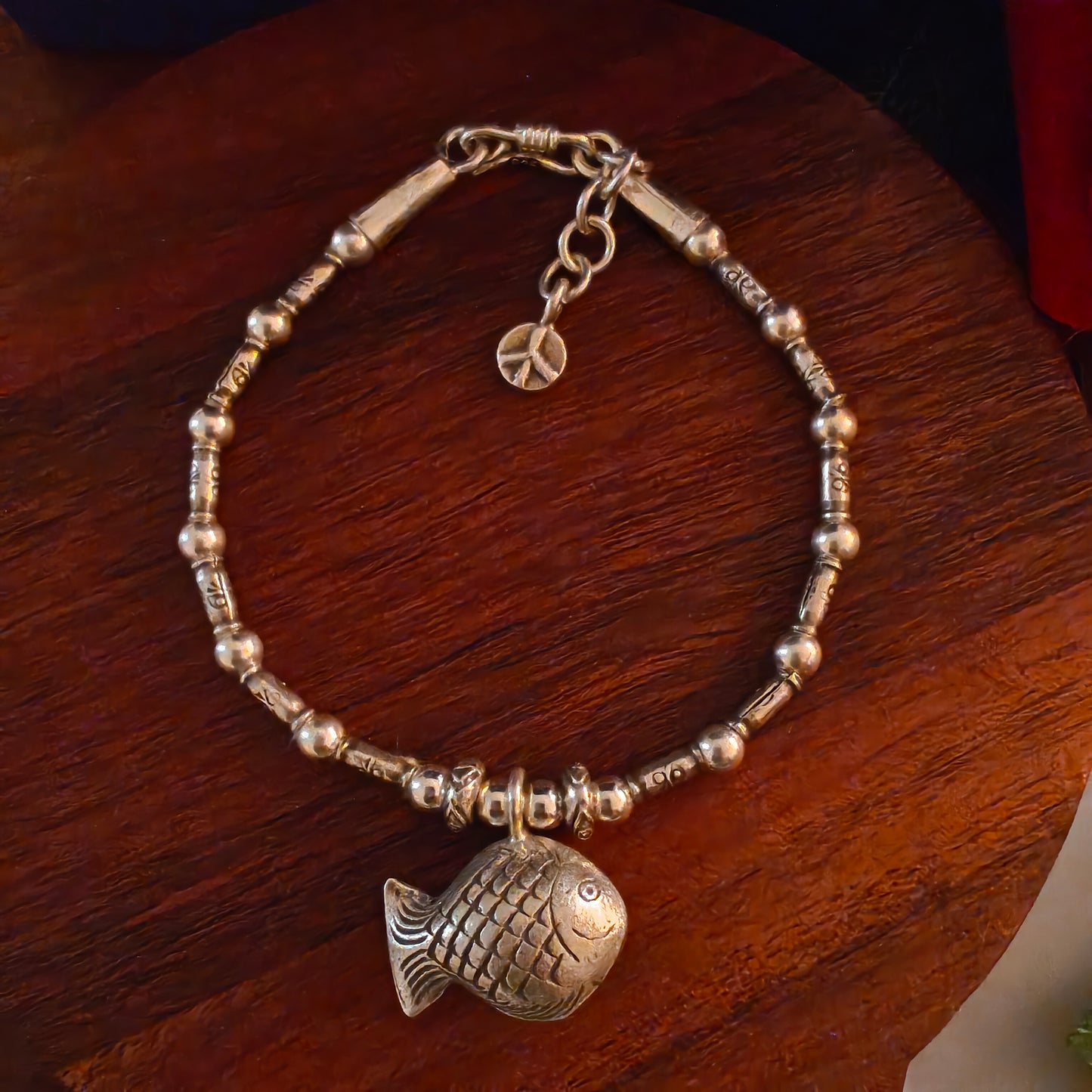 Exquisite Floral Loose Bracelet With Fish Charms