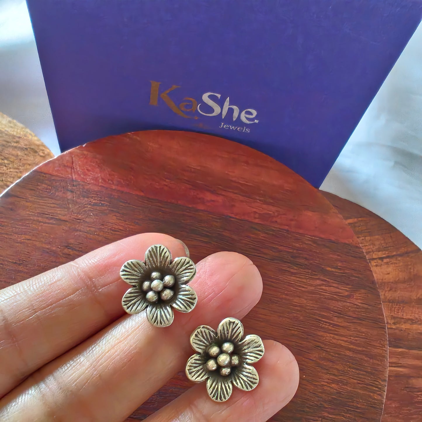 Floral 3D Dainty Textured Earring With Post Stud (ii)