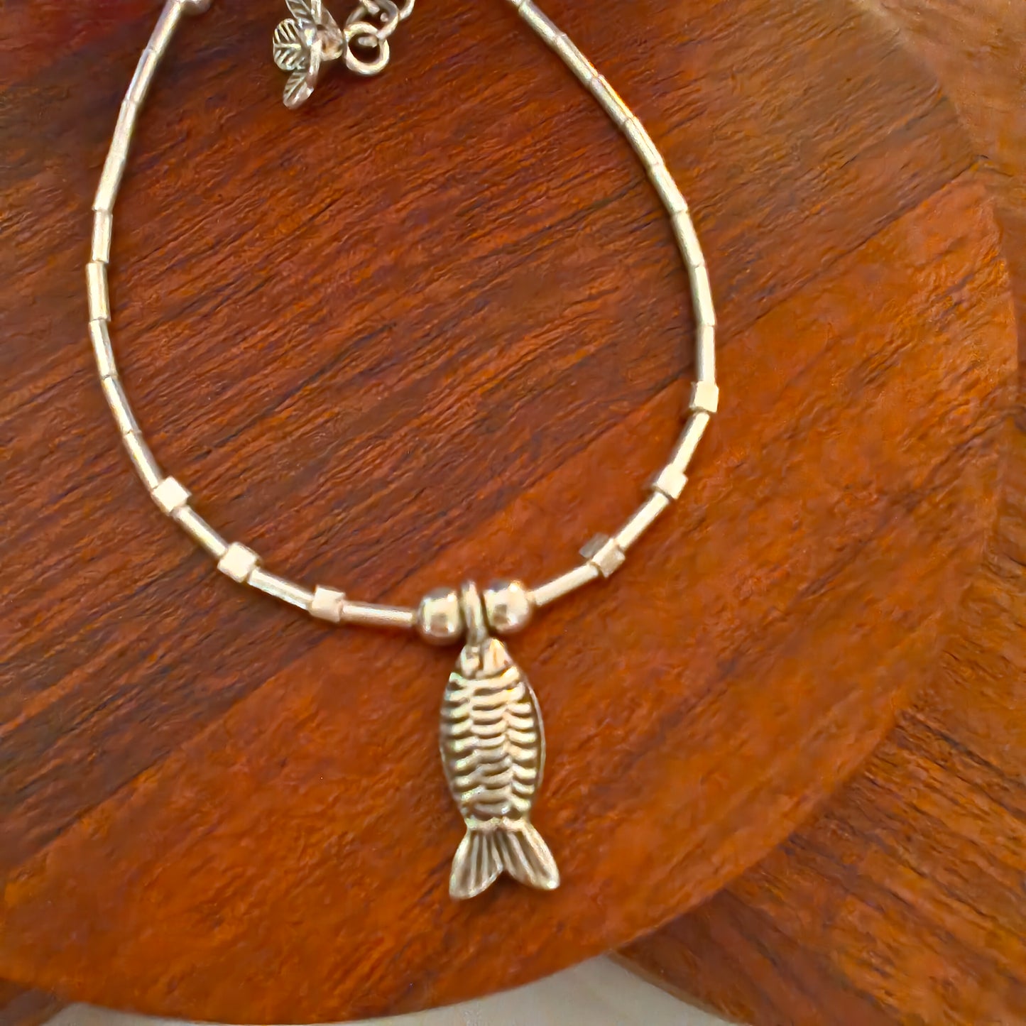 Exquisite Floral Loose Bracelet With Fish And Flower Charms
