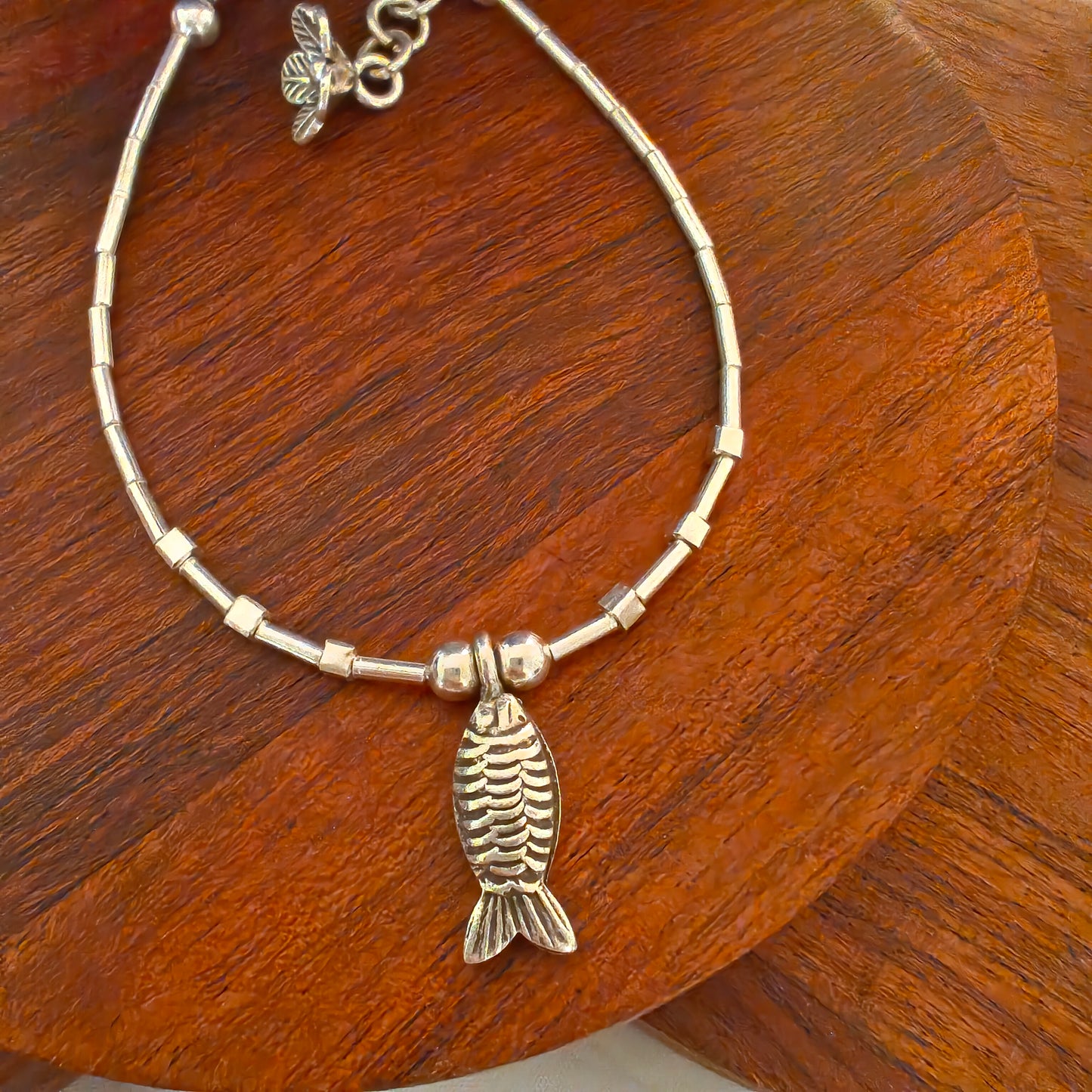 Exquisite Floral Loose Bracelet With Fish And Flower Charms