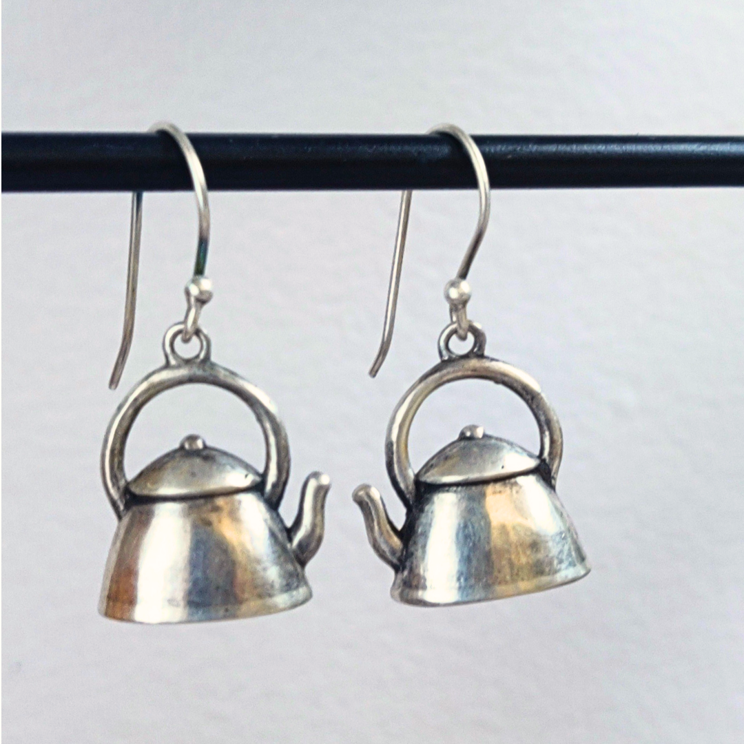 Dainty 925 Silver Kettle With Hooks