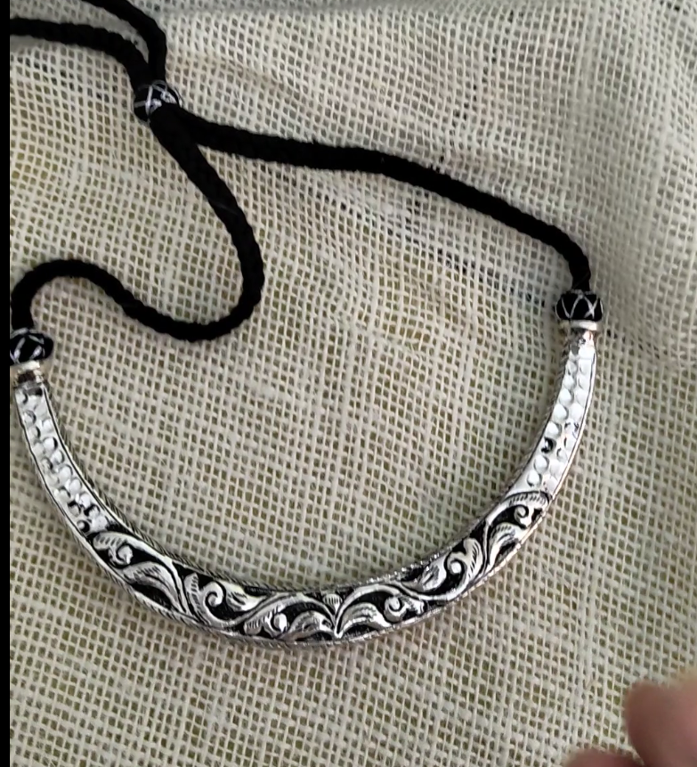 Versatile Choker Necklace Hasli with Handcrafted Chitai Intrcate Flower With Black Thread Pipe Dori Long (ii)