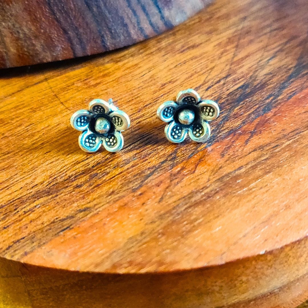 Mini 3D Floral Rava Earring with Post and Screw