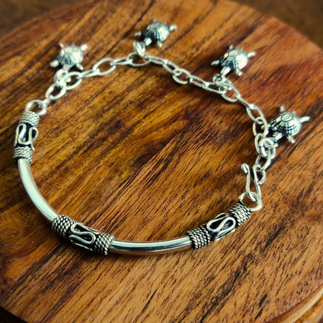 Tortoise Charms Bracelet Kada