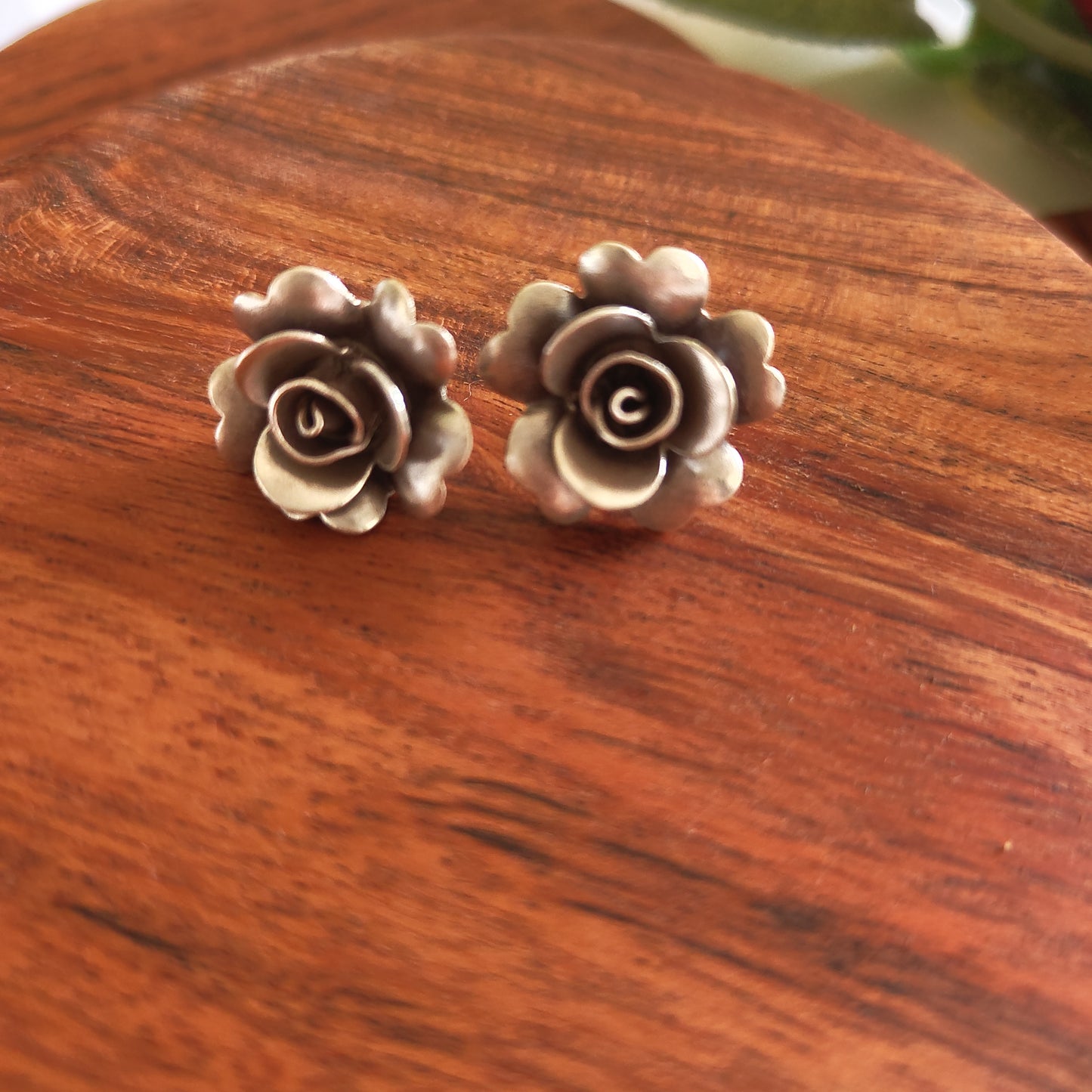 Floral 3D Wavy Rose Earring With Post Stud Small