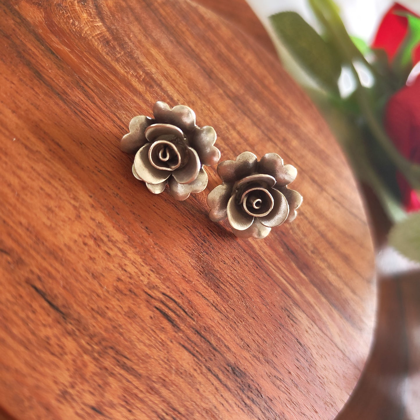 Floral 3D Wavy Rose Earring With Post Stud Small