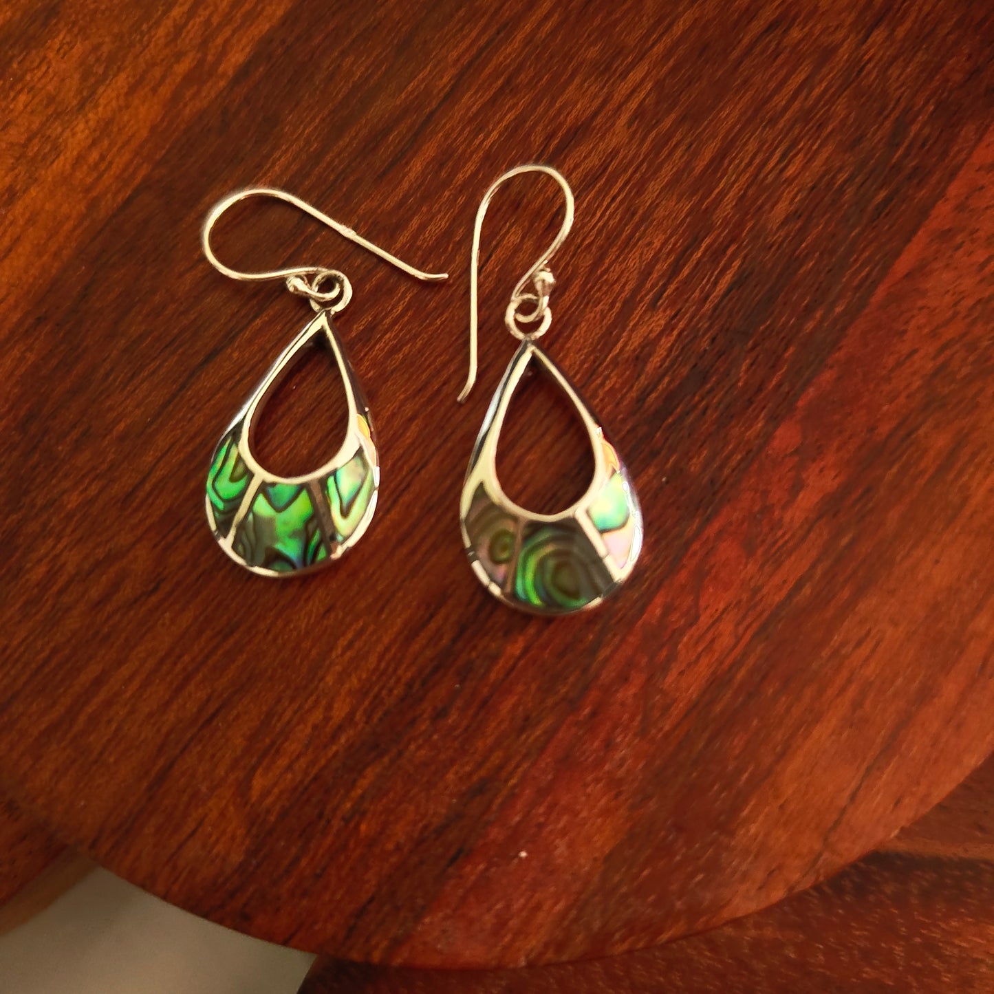 Mother Of Pearl Green Color Changing Abalone Pear Dangler