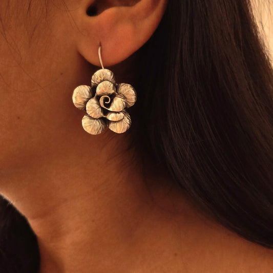 Statement 3D Floral Rose Veins Earring With Hooks