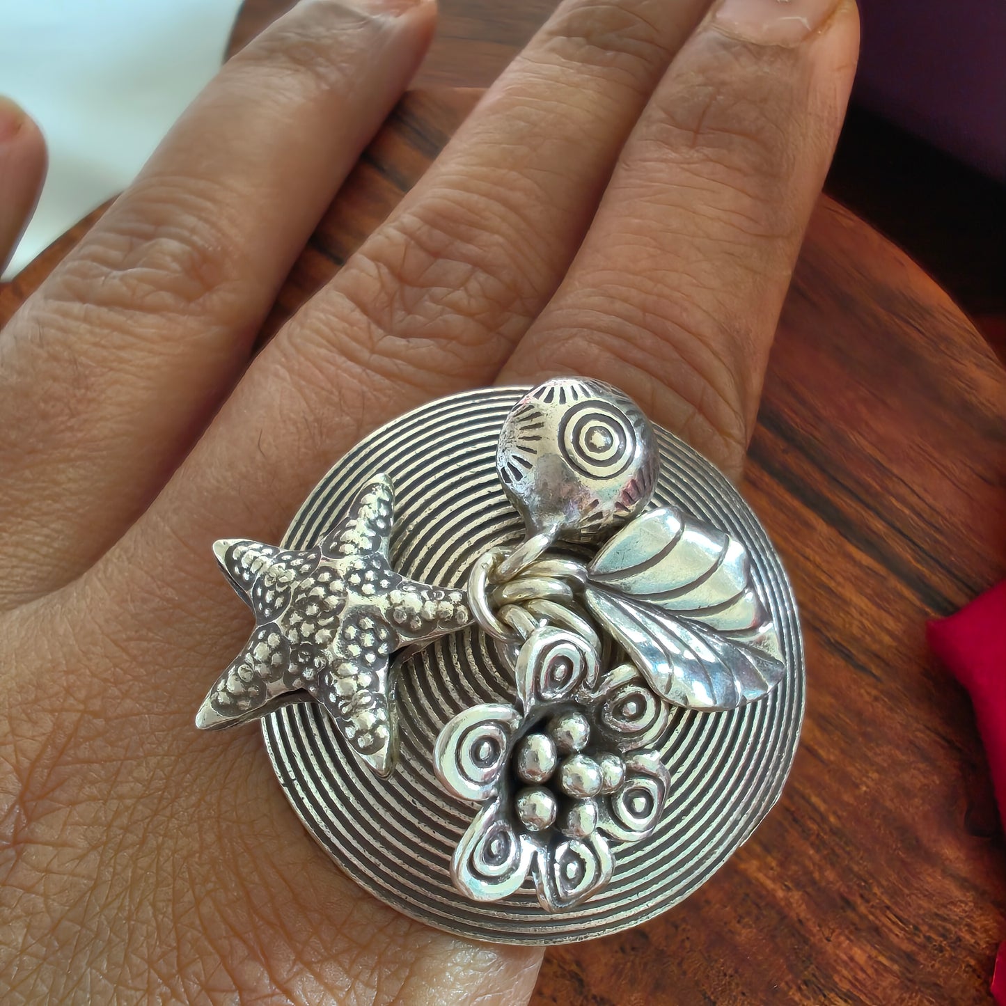 Statement Spiral Umbrella Ring With Star Fish Charms