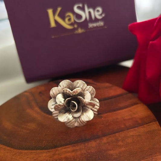 Statement 3D Heart Petal Flower  Ring With Stripes