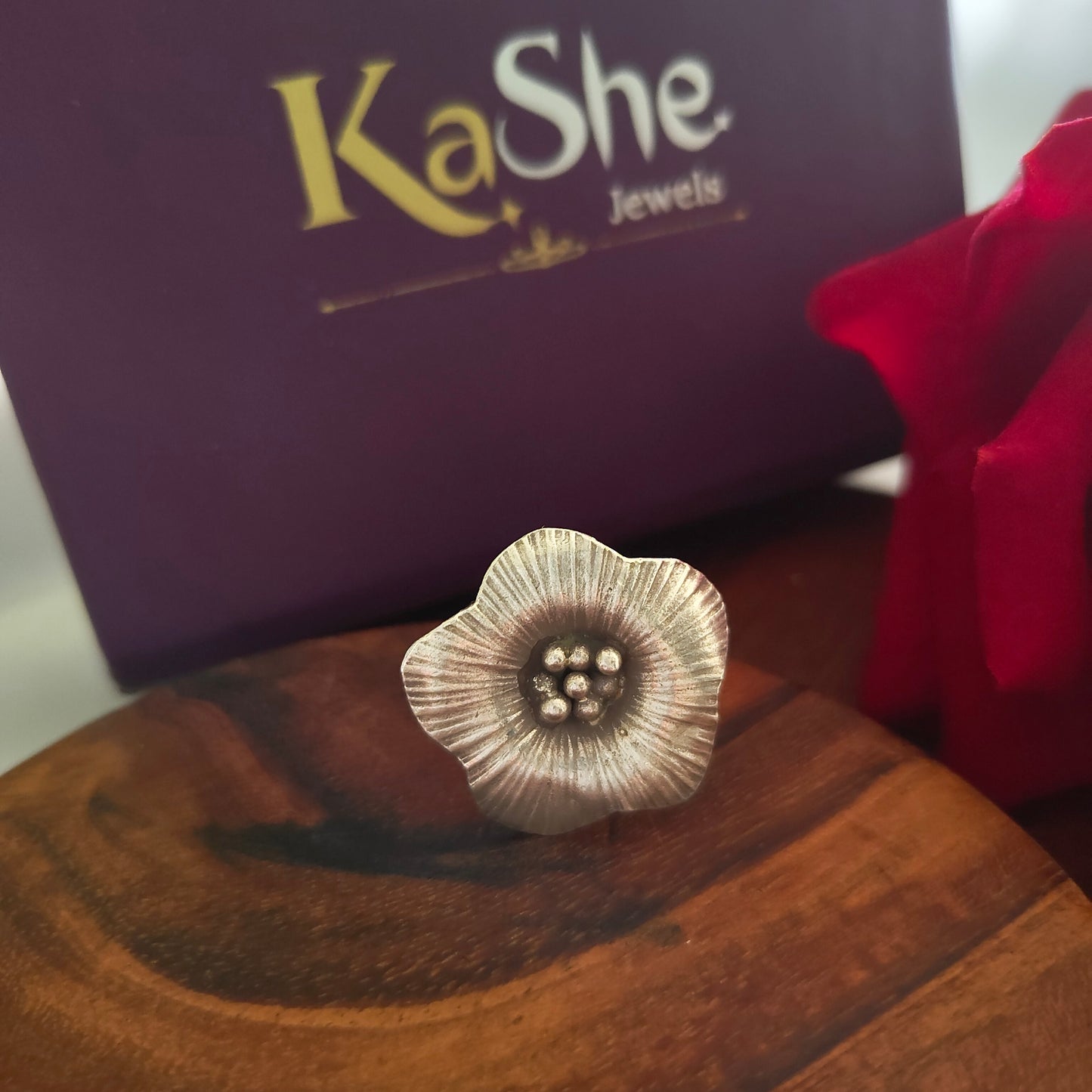 Statement 3D Petunia Textured Floral Ring