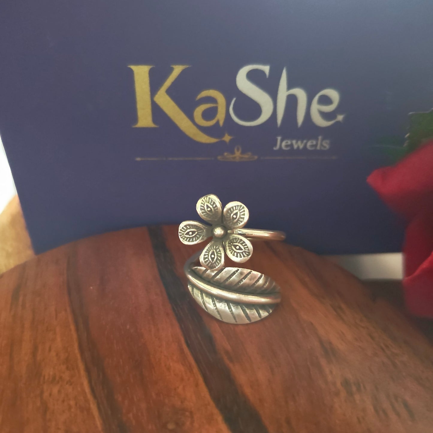 Flower And Leaf Adjustable Spiral Ring