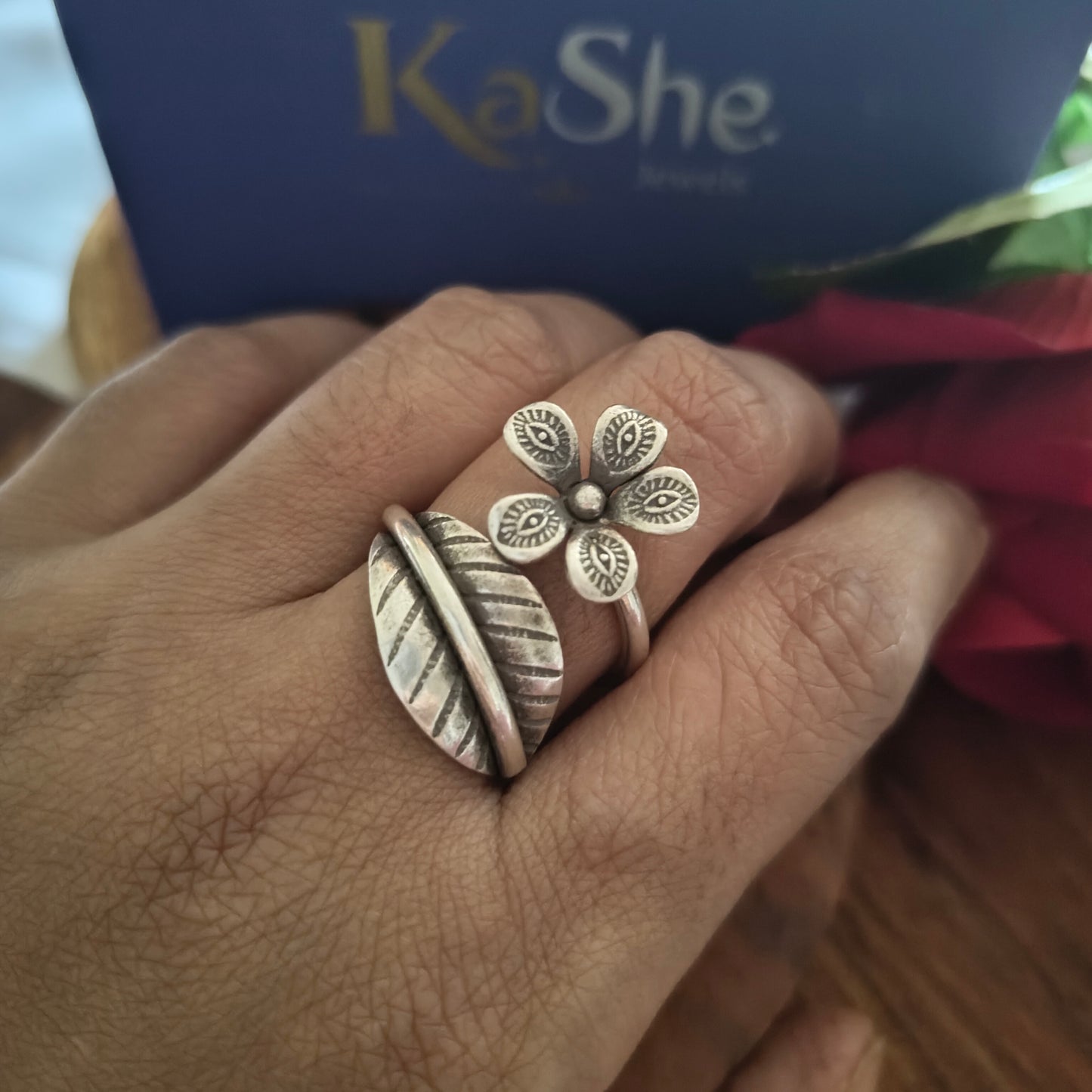 Flower And Leaf Adjustable Spiral Ring