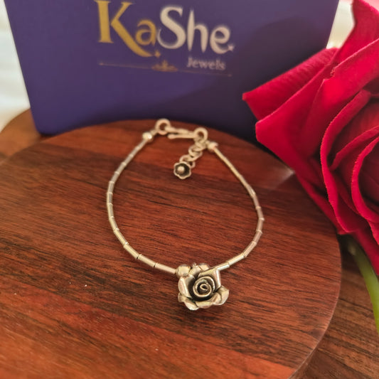 Exquisite Floral Loose Bracelet With Rose Charms