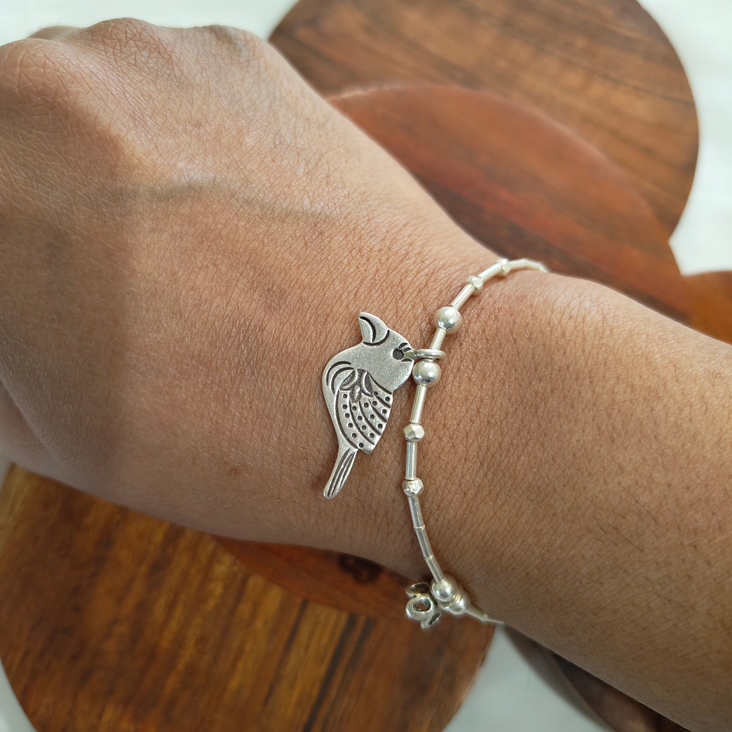 Exquisite Floral Loose Bracelet With Bird Charms